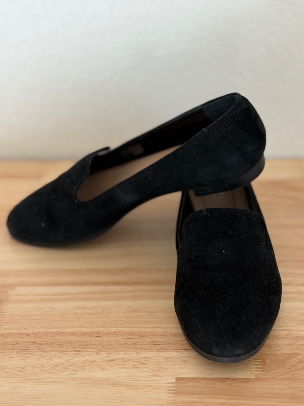 ALFANI~Black Suede Flats~Size 8M
